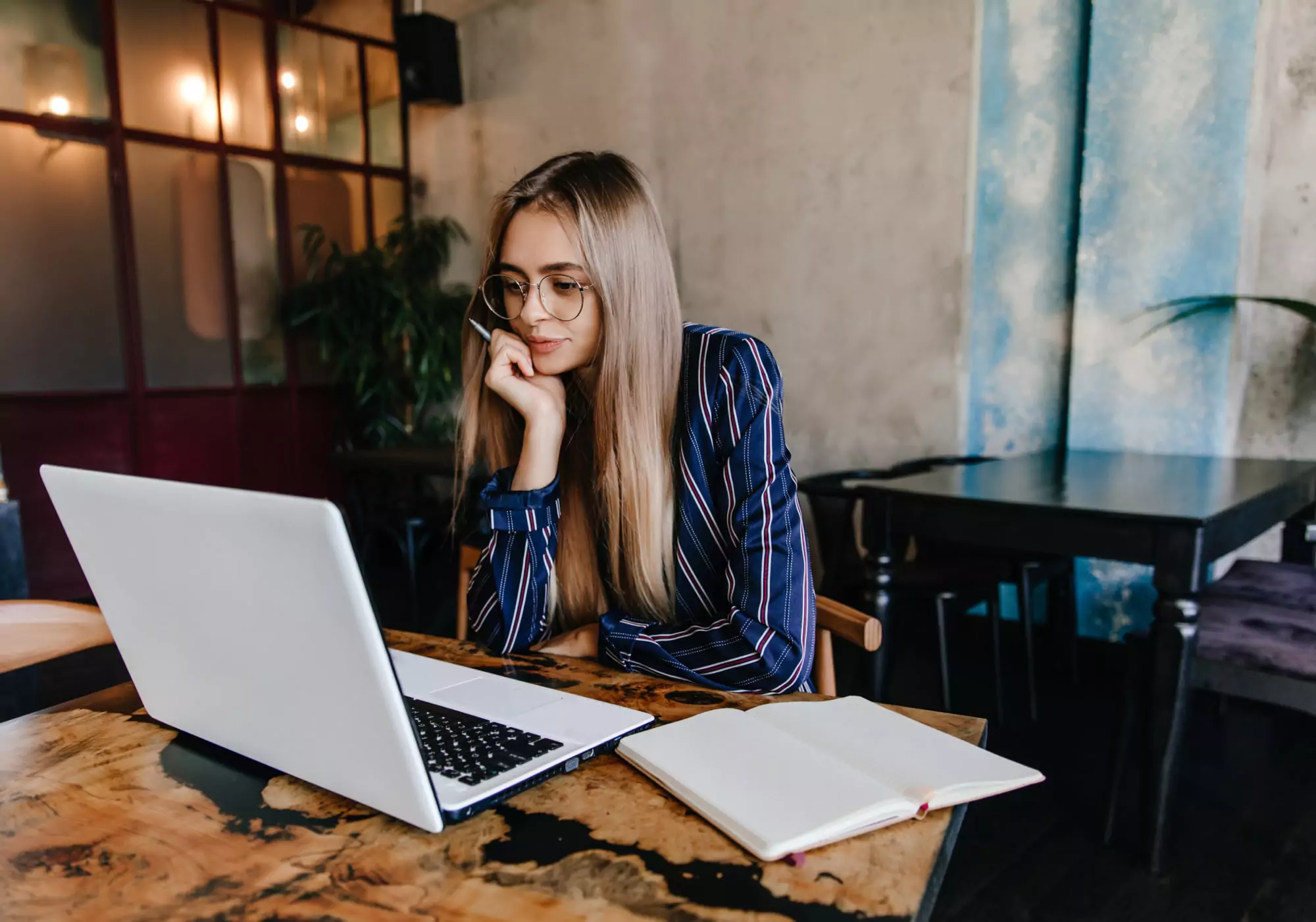 accessory-adult-beautiful-break-brunette-business-1685212-pxhere-65de3294ed9